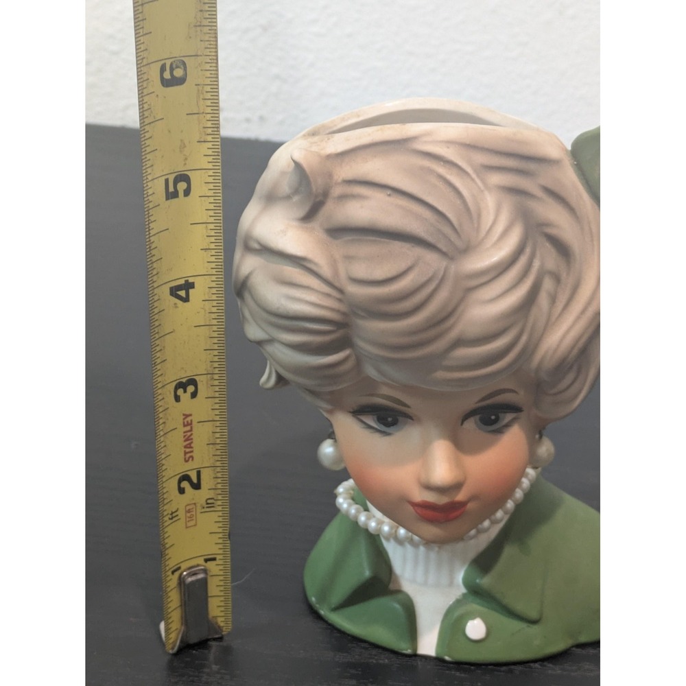 Vintage Napcoware Planter Ceramic Woman Vase Green Bow Pearl Necklace C8496 60s - Picture 11 of 11